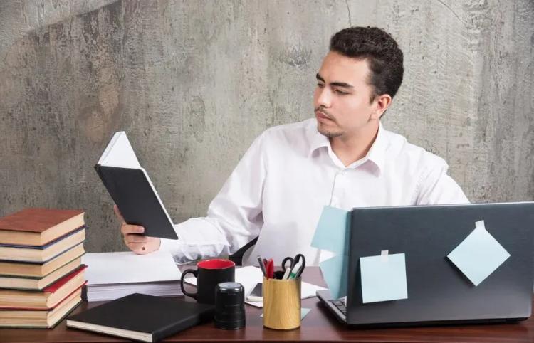 Managing a Job and Studying Simultaneously