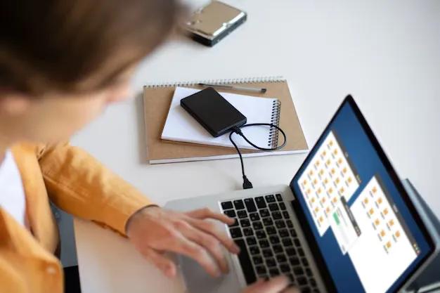 Pros and Cons of Online Education