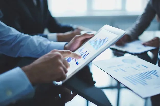 What are the UGC-approved Online BBA programs?