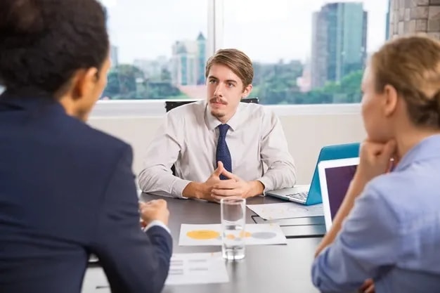 Discover the salary range of a ceo