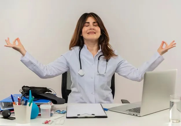 Amity Online Helpful Ways to Manage Stress in Your Professional Life