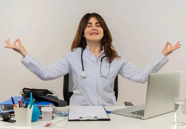 Amity Online Helpful Ways to Manage Stress in Your Professional Life
