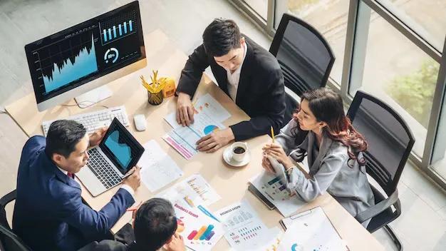 Amity Online Earn Your Online BBA Degree and Step into a High-Paying Job