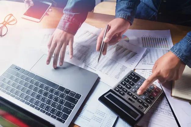 Amity Online Is an Online B.Com Degree as Valued as a Traditional Degree?
