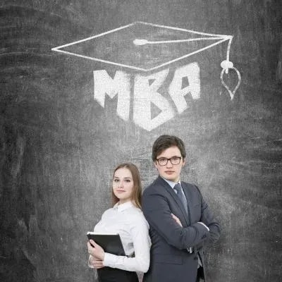 Amity Online Online BBA + MBA Vs. Regular MBA