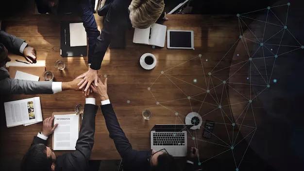 Amity Online What is the Average Salary After BCA in Data Analytics?