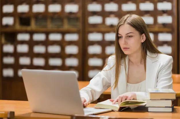 Amity Online What to Expect from Amity Online Public Policy Professors?