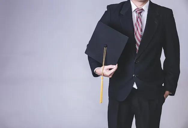 Amity Online Why Settle for One? Choose Dual Specialisation in Your MBA