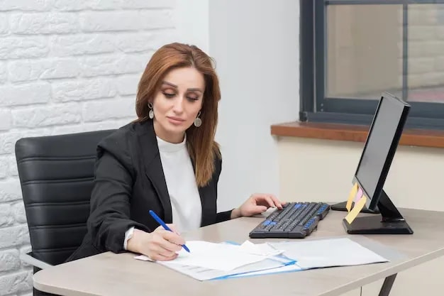 Amity Online Chartered Accountant Salary Trends 2024