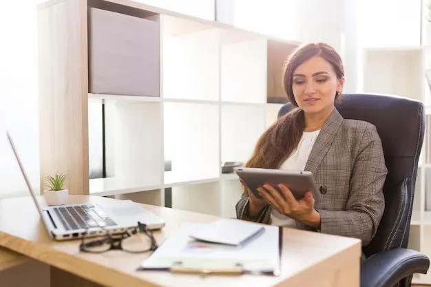 Amity Online How to Become an Accountant?