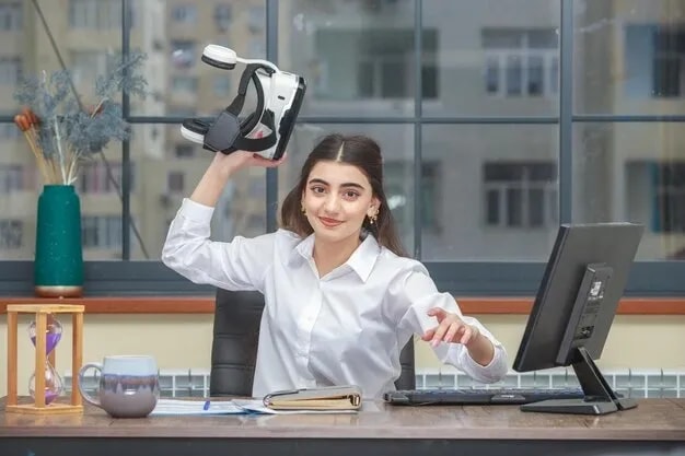 Amity Online Why Is It So Important for Employees To Upskill and Reskill