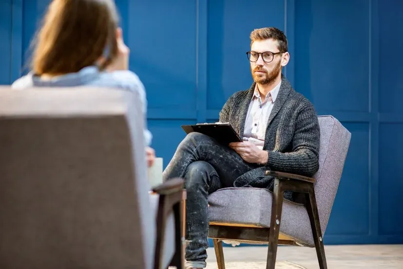 What to Consider Before Enrolling in an Online MA in Psychology