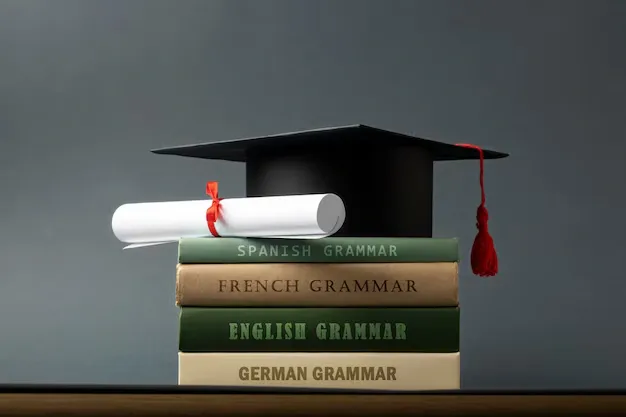 mortarboard-diploma-grammar-books_23-2149436683 (1).webp